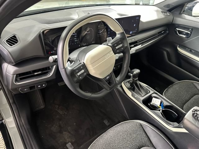 Used 2025 Kia K4 GT-Line w/ GT-Line Sunroof Package image 13
