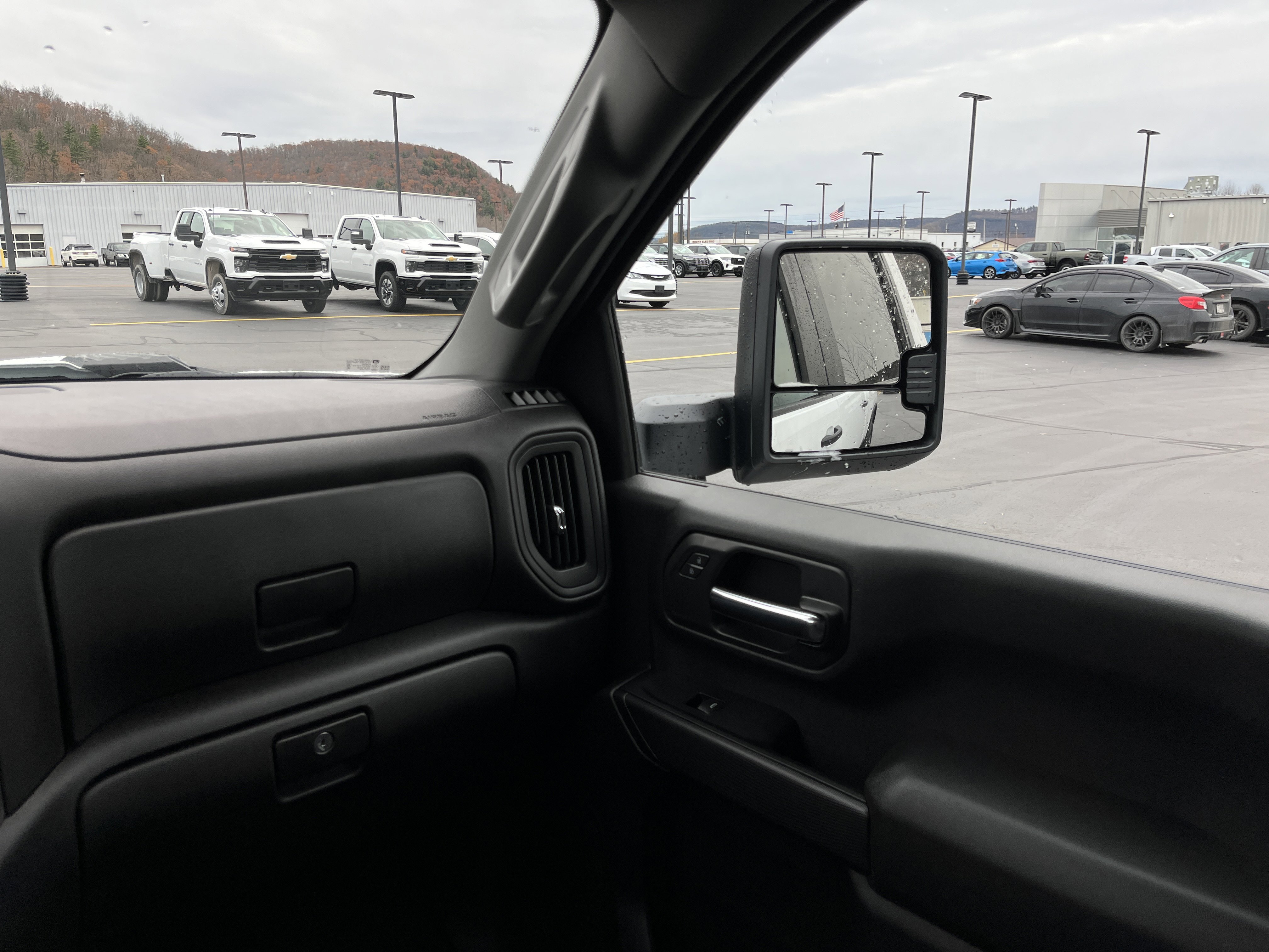 New 2026 Chevrolet Silverado 2500 Custom w/ Custom Convenience Package image 38