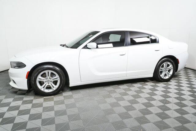 Used 2021 Dodge Charger SXT w/ Leather Interior Group RWD image 30