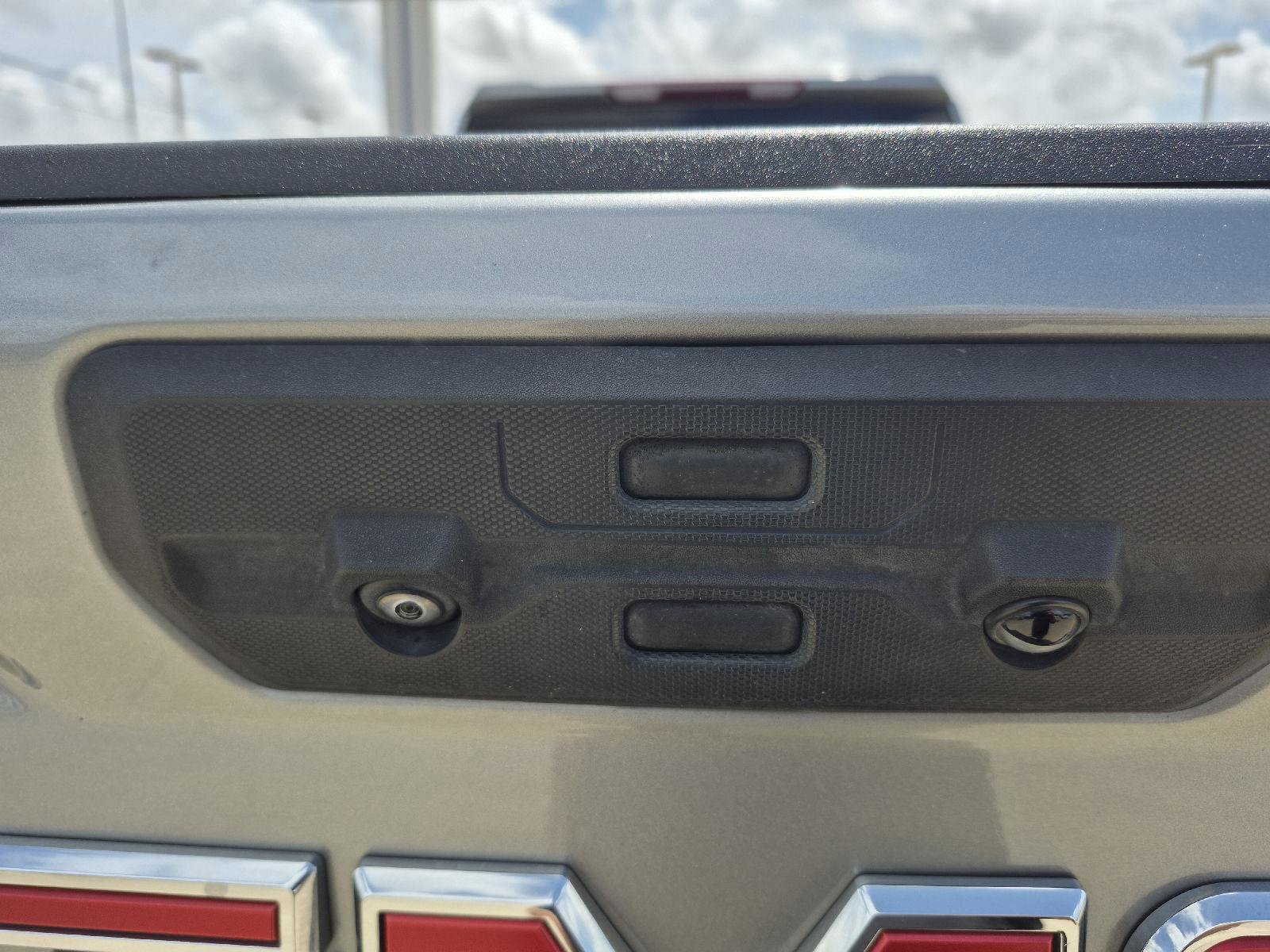 Used 2024 GMC Sierra 2500 SLE w/ SLE Value Package; image 2