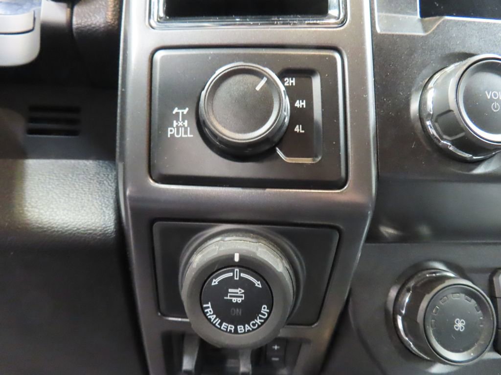 Used 2020 Ford F150 XLT w/ Equipment Group 302A Luxury AWD/4WD image 46