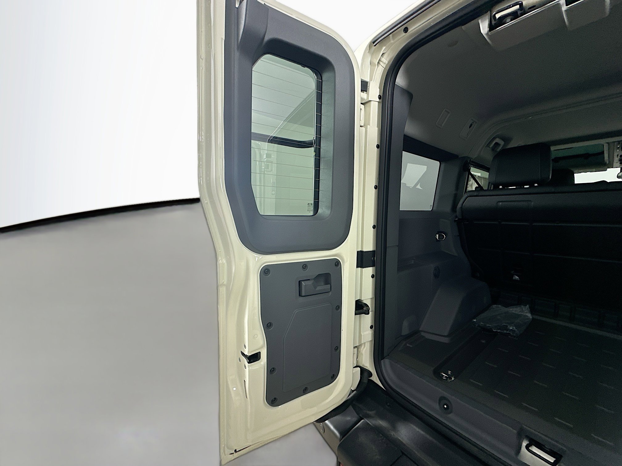 New 2025 INEOS Grenadier Fieldmaster Edition image 42