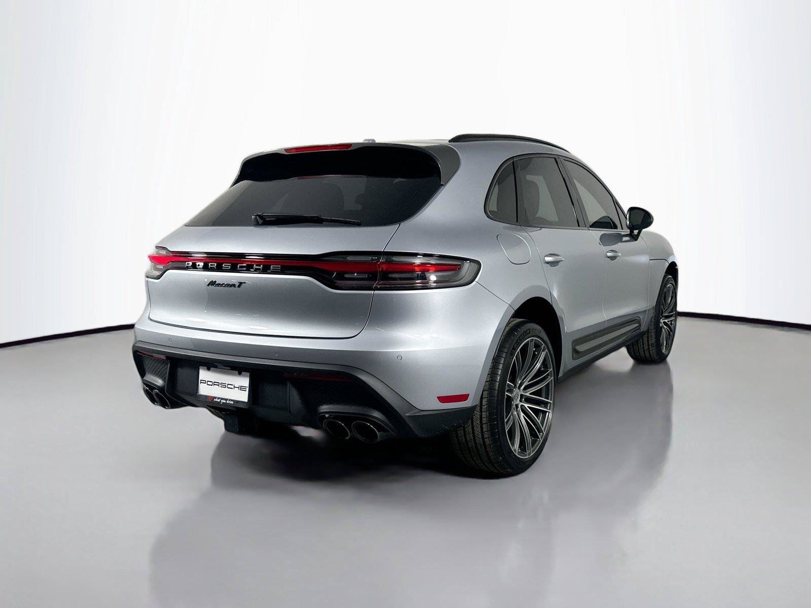 Used 2026 Porsche Macan Turbo AWD/4WD image 7