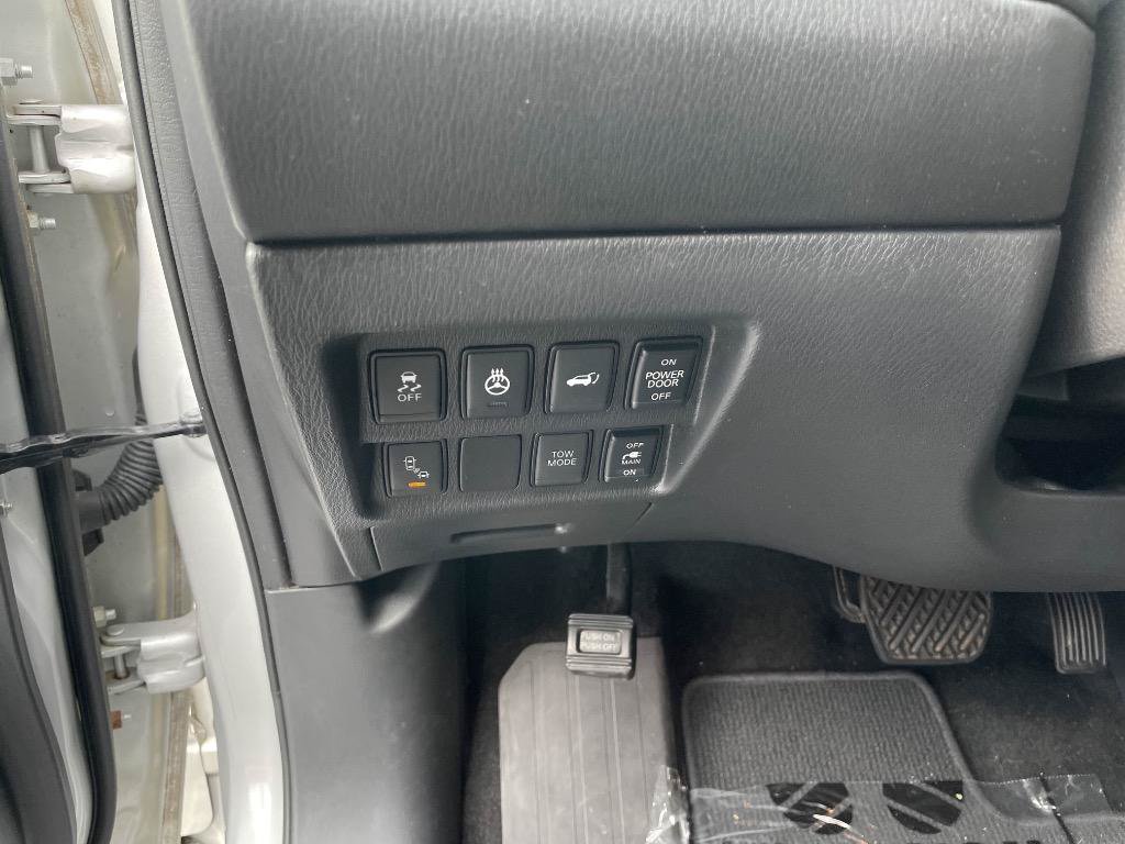 Used 2017 Nissan Pathfinder SL w/ SL Tech Package AWD/4WD image 23