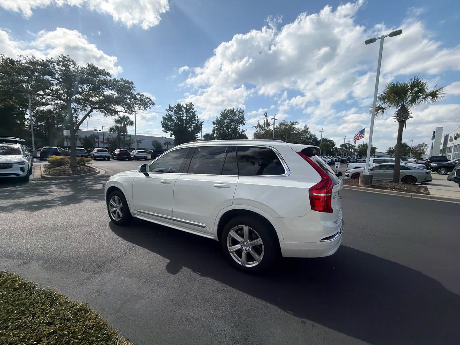 Used 2024 Volvo XC90 B5 Core AWD/4WD image 14