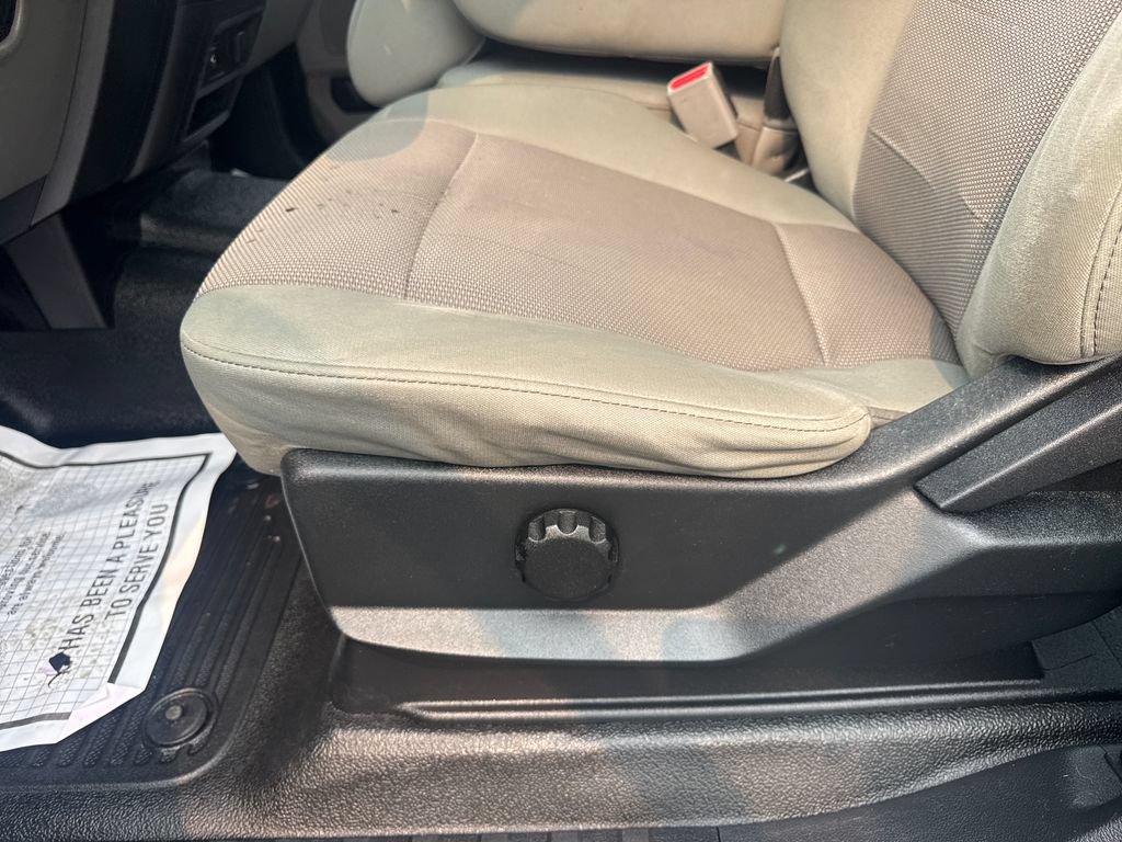 Used 2017 Ford F250 XL w/ STX Appearance Package AWD/4WD image 21