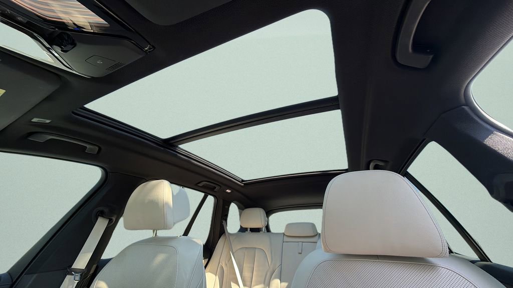 Used 2019 BMW X5 xDrive40i w/ Premium Package 2 image 21