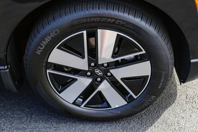 New 2026 Hyundai Ioniq 9 SEL image 12