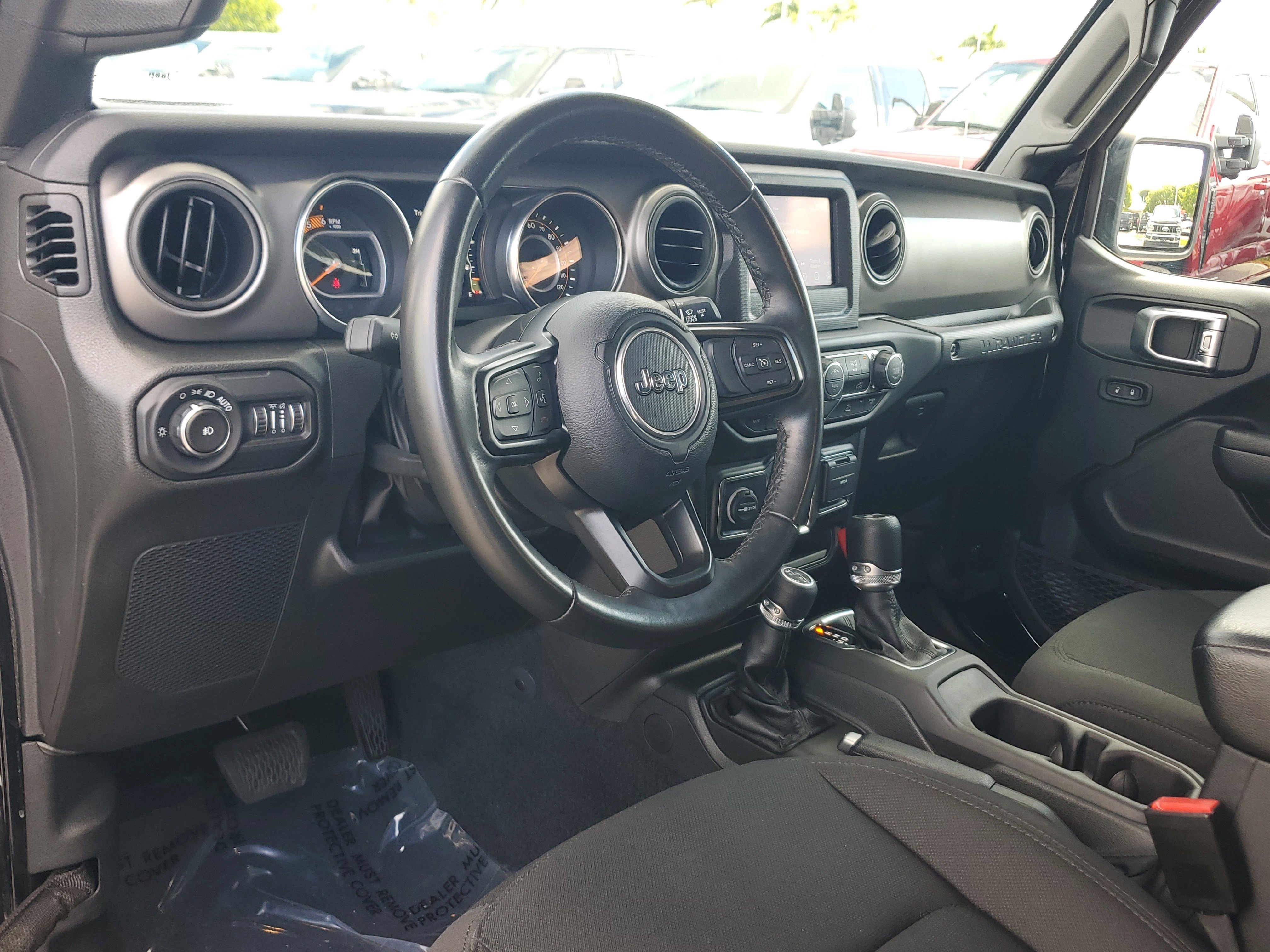 Used 2022 Jeep Wrangler Unlimited Sport AWD/4WD image 9