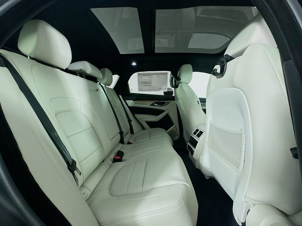 New 2026 Jaguar F-PACE R-Dynamic S image 27