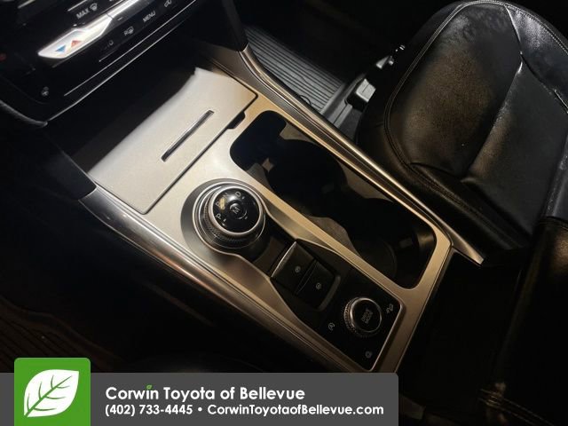 Used 2020 Ford Explorer XLT w/ Equipment Group 202A image 28