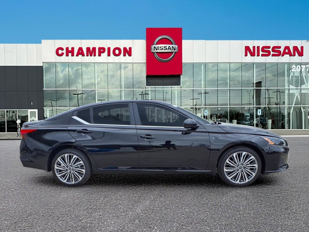 New 2026 Nissan Altima 2.5 SV w/ SV Premium Package AWD/4WD image 7