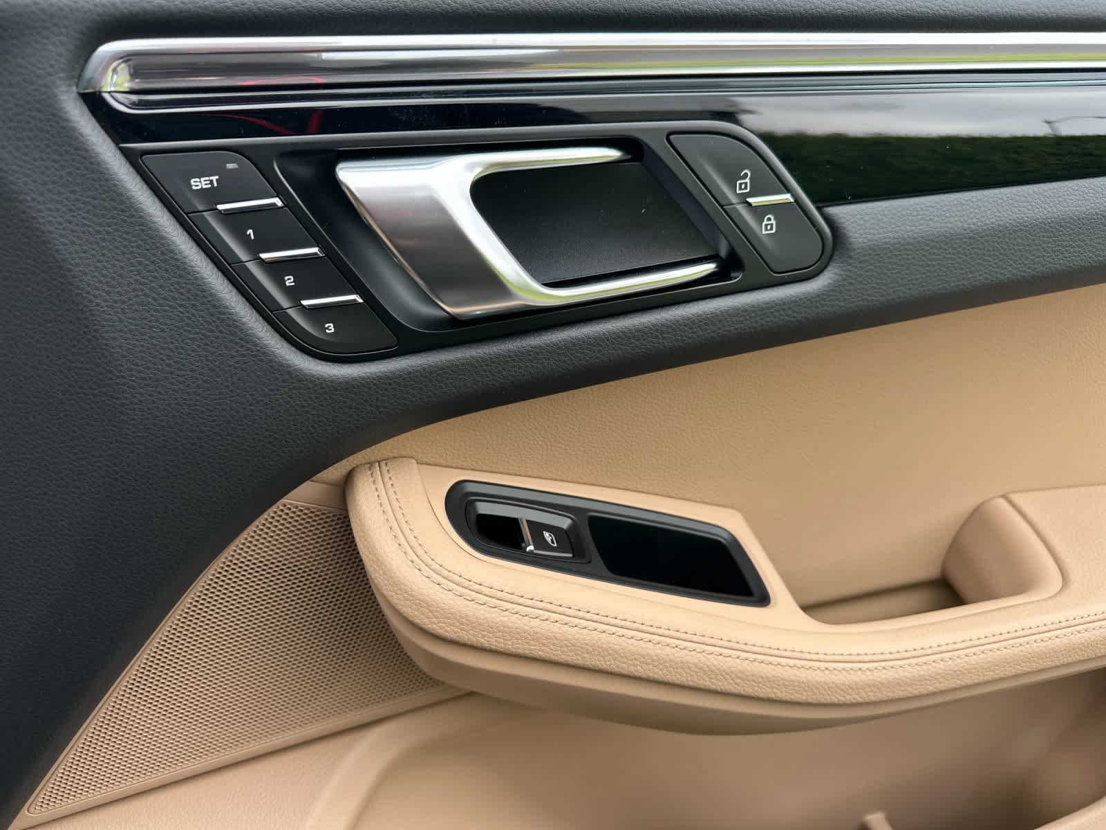 New 2026 Porsche Macan AWD/4WD image 19