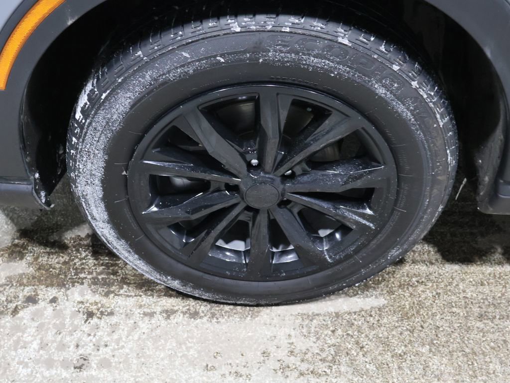 Used 2025 Honda CR-V EX-L image 8