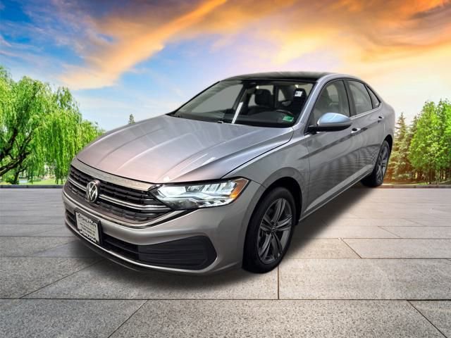 Certified 2023 Volkswagen Jetta SE w/ Panoramic Sunroof Package image 8