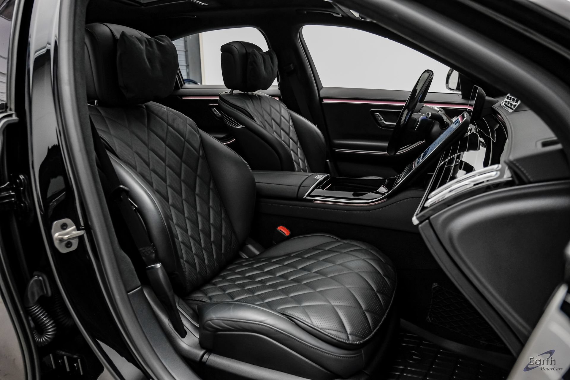 Used 2024 Mercedes-Benz S 580 4MATIC Sedan w/ AMG Line image 48