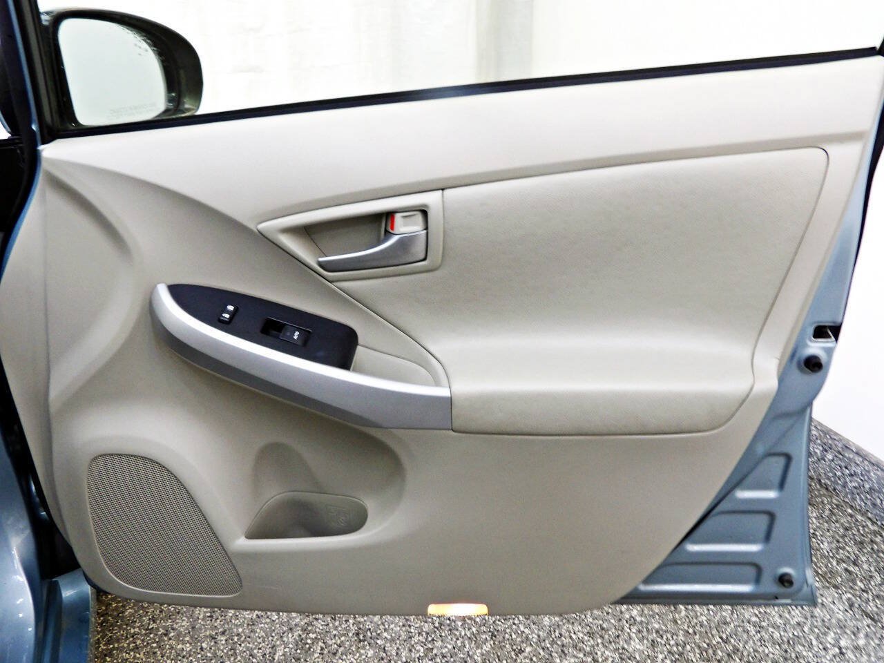 Used 2012 Toyota Prius Two FWD image 12