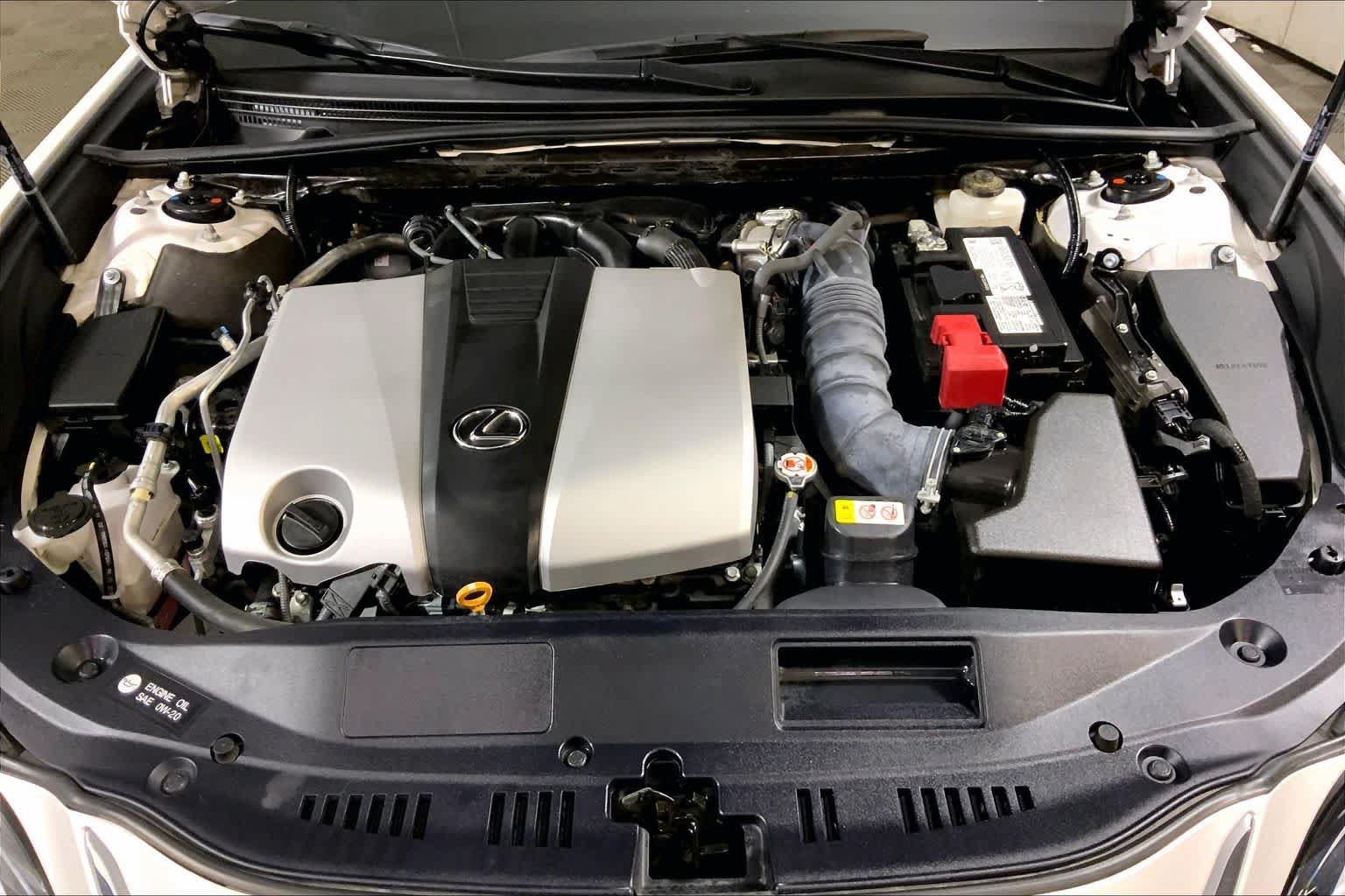 Certified 2024 Lexus ES 350 w/ Premium Package FWD image 32
