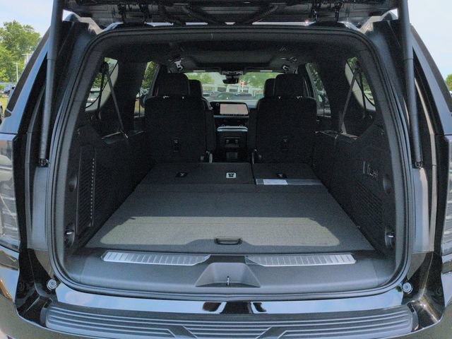 New 2026 Chevrolet Suburban High Country AWD/4WD image 29