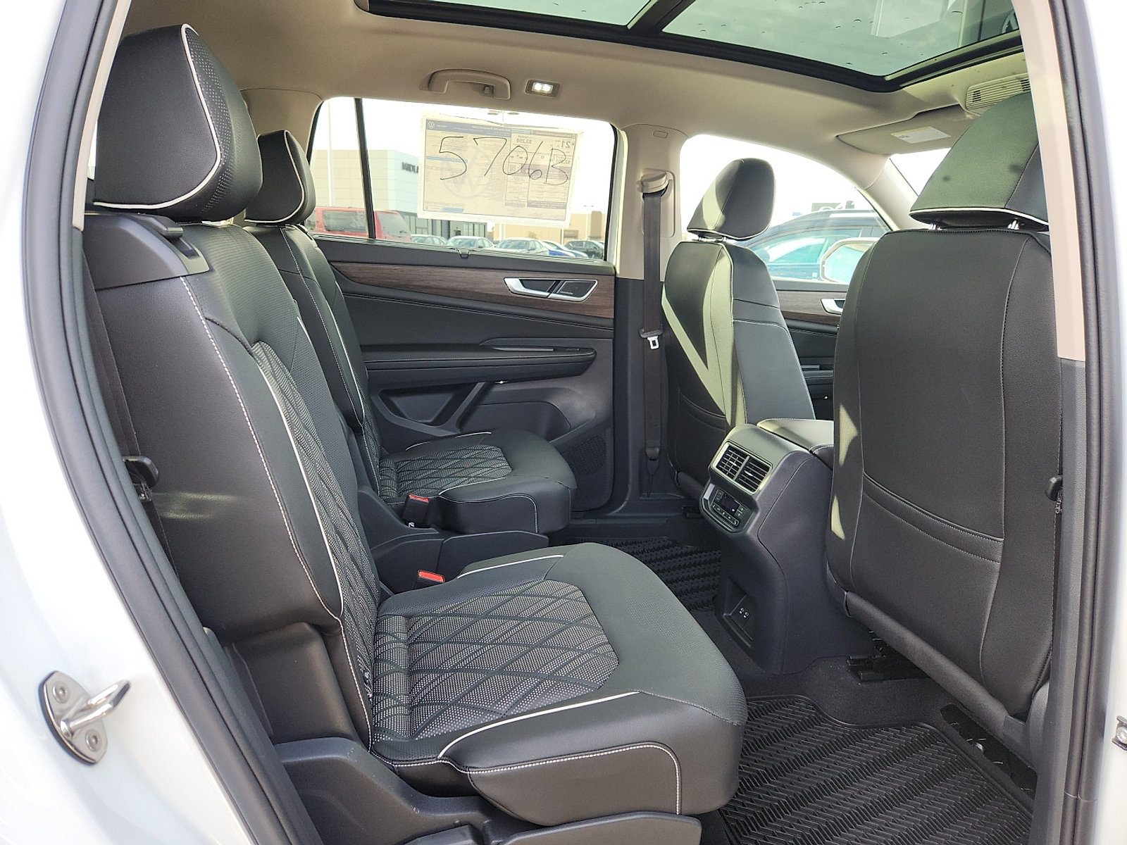 New 2026 Volkswagen Atlas SEL Premium R-Line image 14