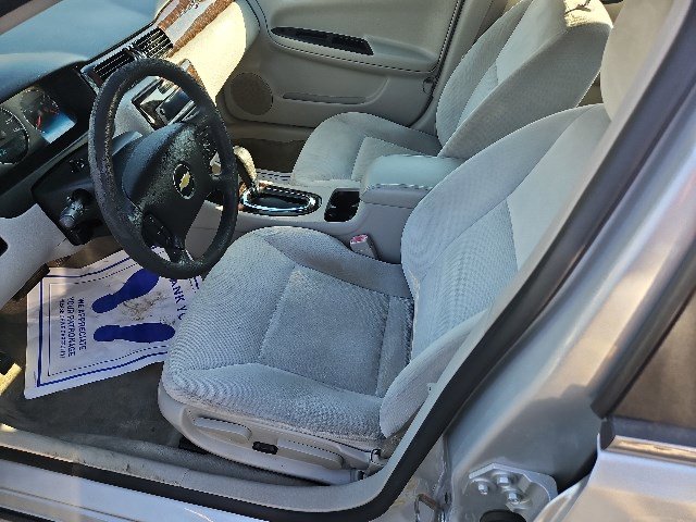 Used 2015 Chevrolet Impala LT w/ LT Sunroof Package FWD image 7