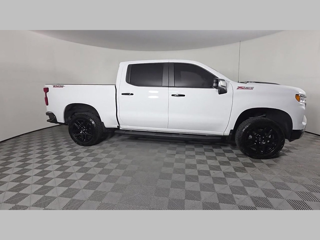 Used 2024 Chevrolet Silverado 1500 LT Trail Boss w/ LT Trail Boss Premium Package AWD/4WD image 39