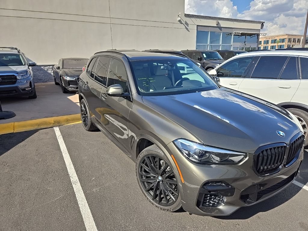 Certified 2023 BMW X5 xDrive40i w/ M Sport Package AWD/4WD image 3