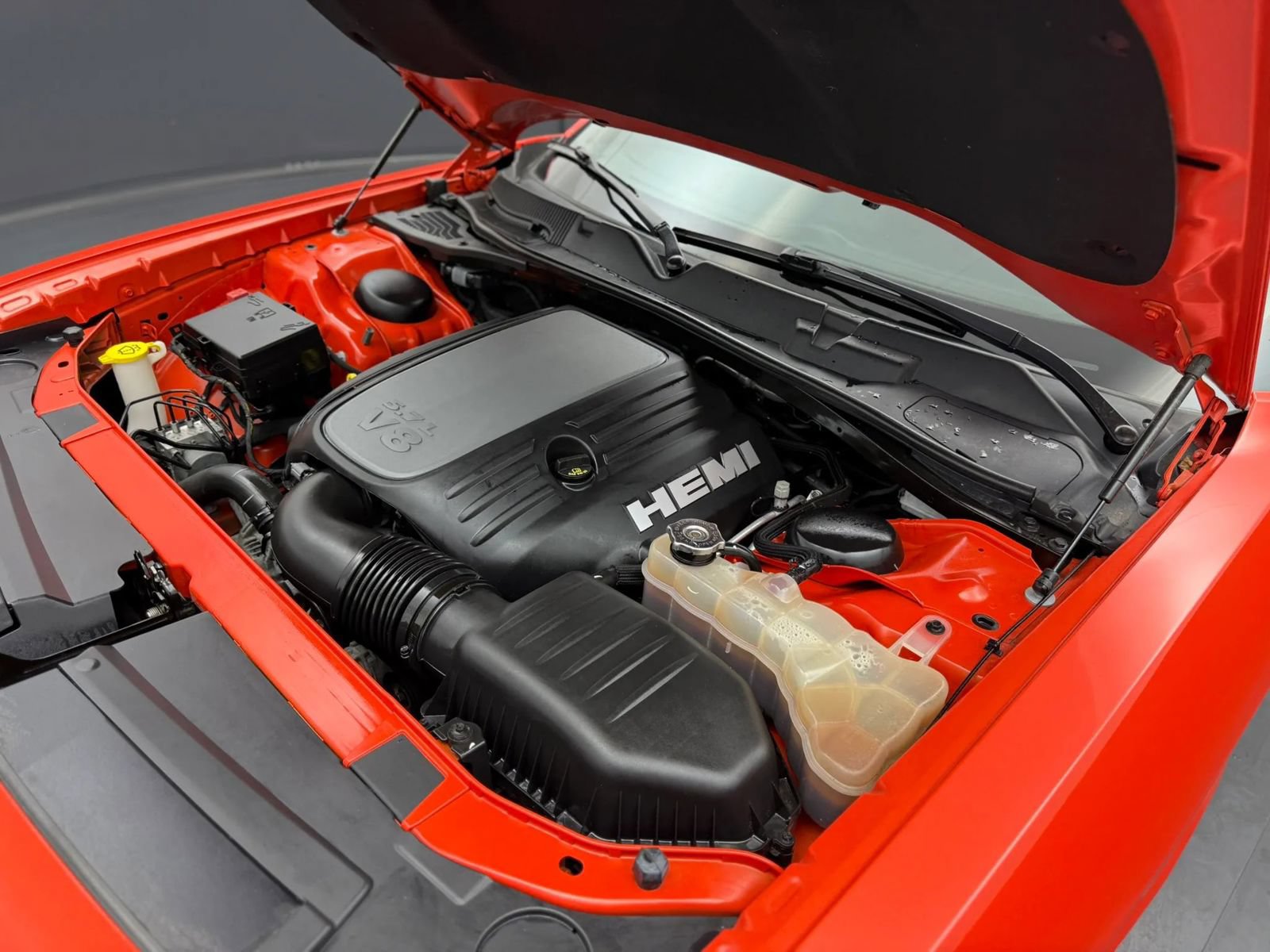 Used 2018 Dodge Challenger R/T w/ Sound Group RWD image 15