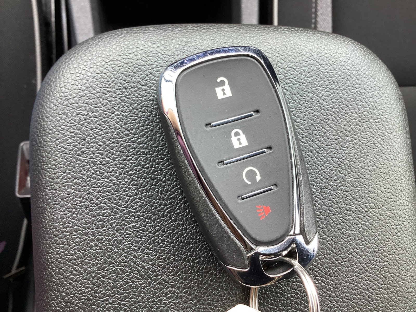 Used 2024 Chevrolet TrailBlazer LT w/ Driver Confidence Package FWD image 32