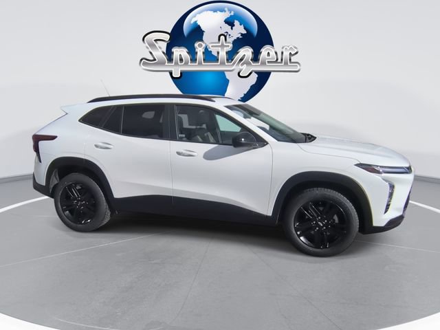 Certified 2025 Chevrolet Trax ACTIV w/ Sunroof Package image 2