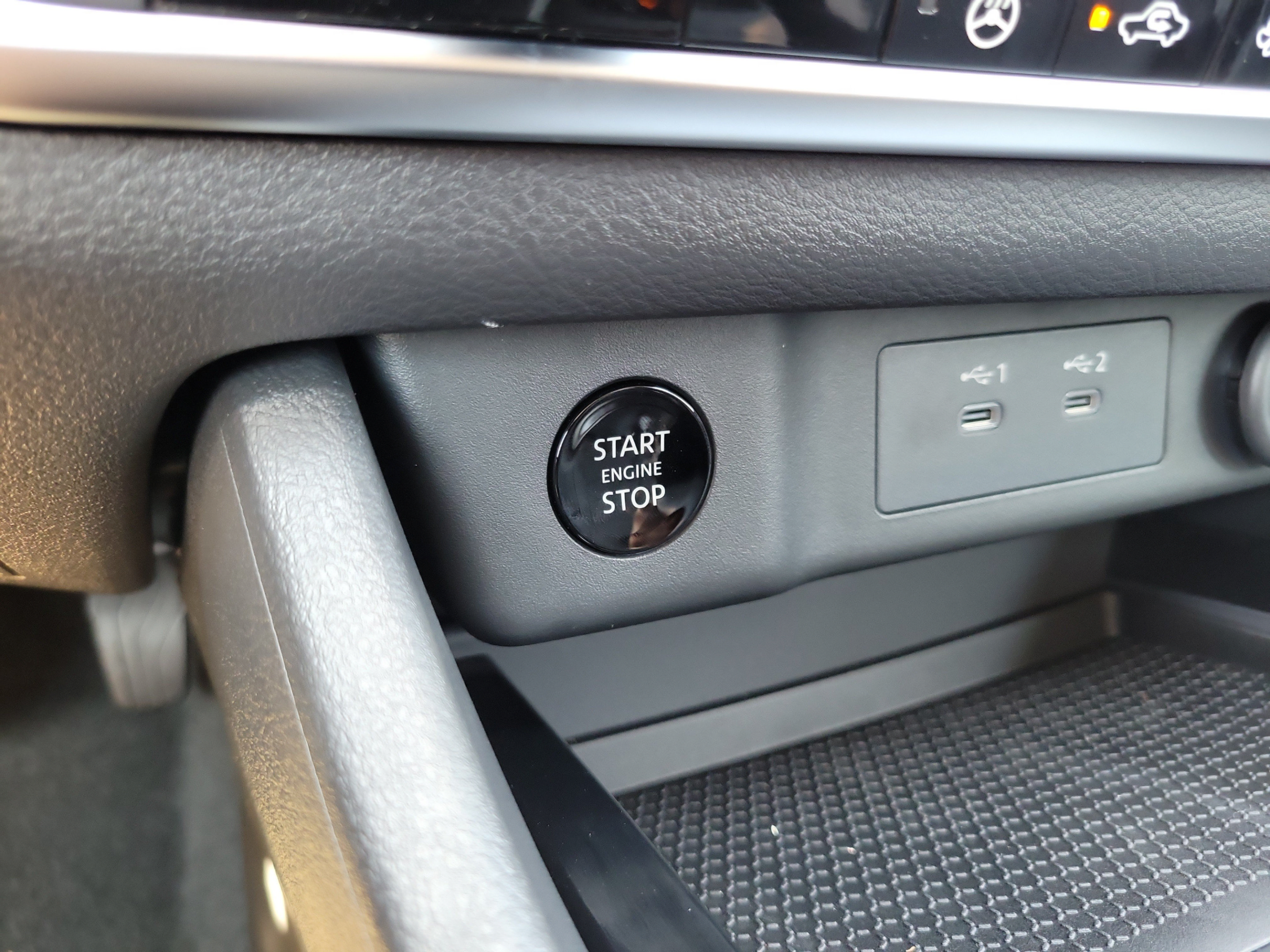 New 2026 Nissan Rogue Dark Armor FWD image 28