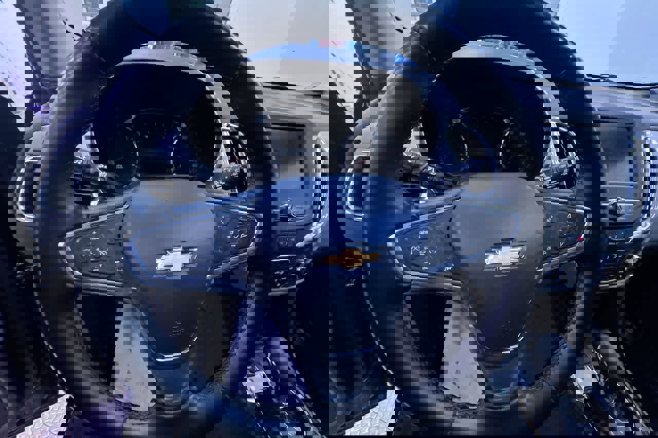 Used 2023 Chevrolet Equinox LT image 15