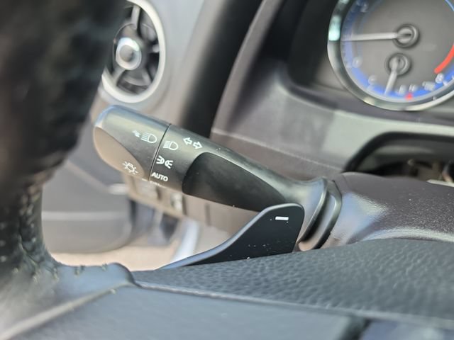 Used 2018 Toyota Corolla XSE FWD image 23