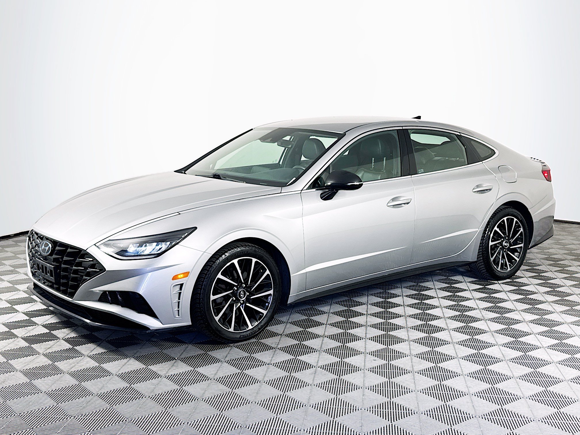 Used 2020 Hyundai Sonata SEL Plus FWD image 4