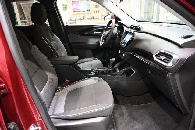 Used 2023 Chevrolet TrailBlazer LT w/ Convenience Package image 10