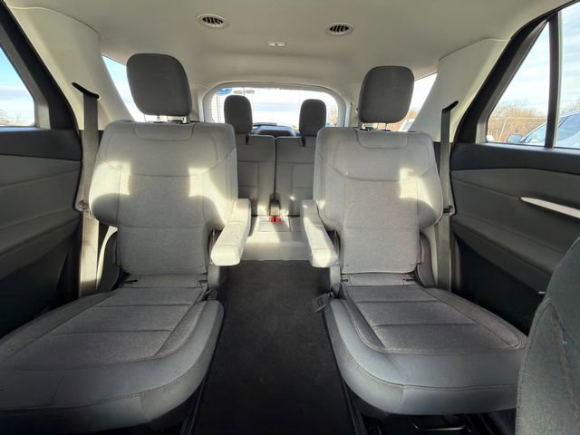 Used 2025 Ford Explorer Active image 35