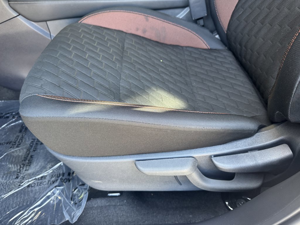 Used 2023 Nissan Kicks SR FWD image 28