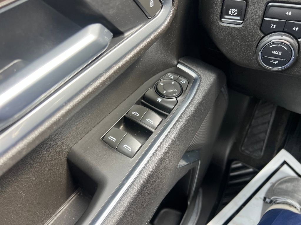 Used 2025 Chevrolet Silverado 2500 LT w/ Convenience Package image 18