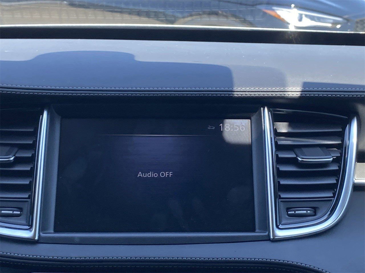 New 2025 INFINITI QX50 Pure image 17