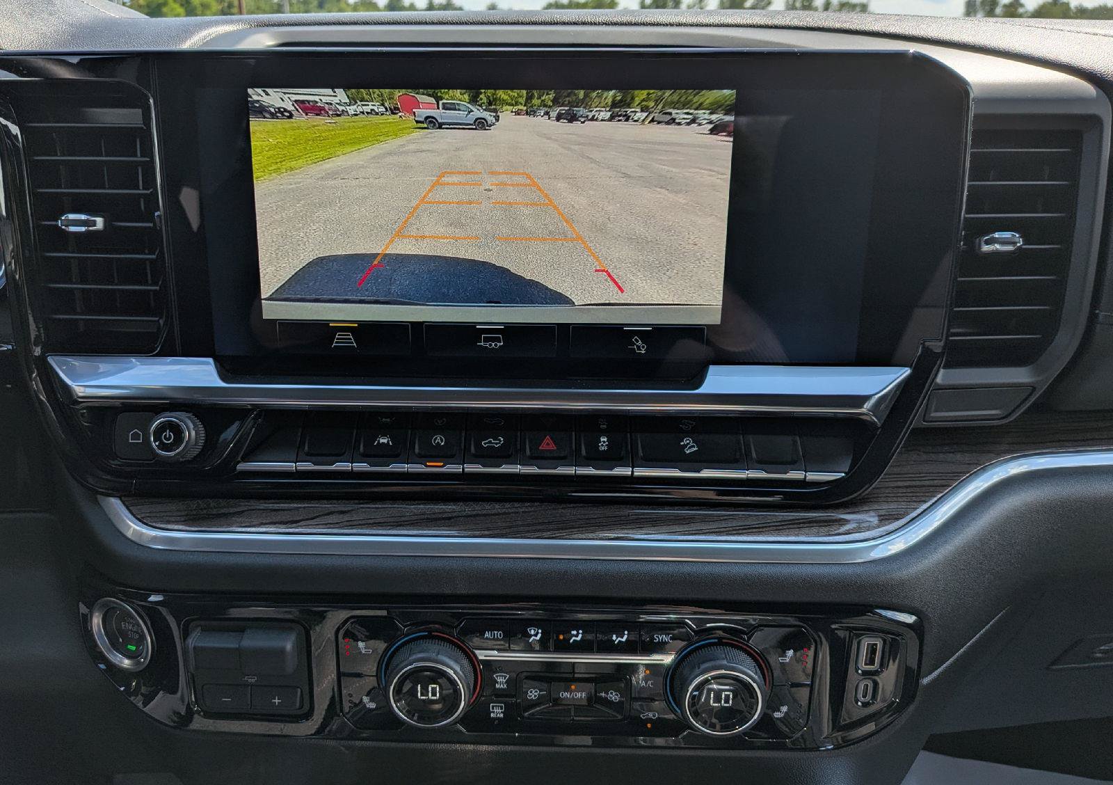 Used 2025 Chevrolet Silverado 1500 RST AWD/4WD image 18