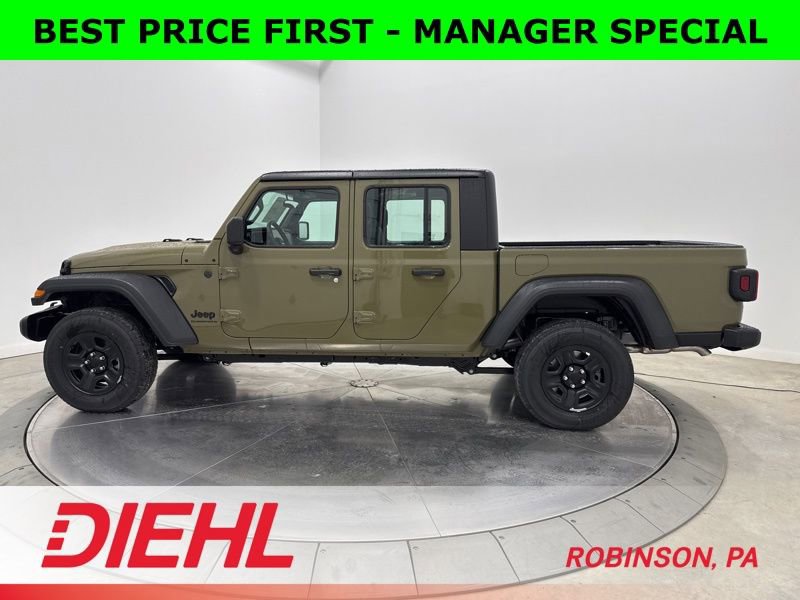 New 2026 Jeep Gladiator Sport AWD/4WD image 4