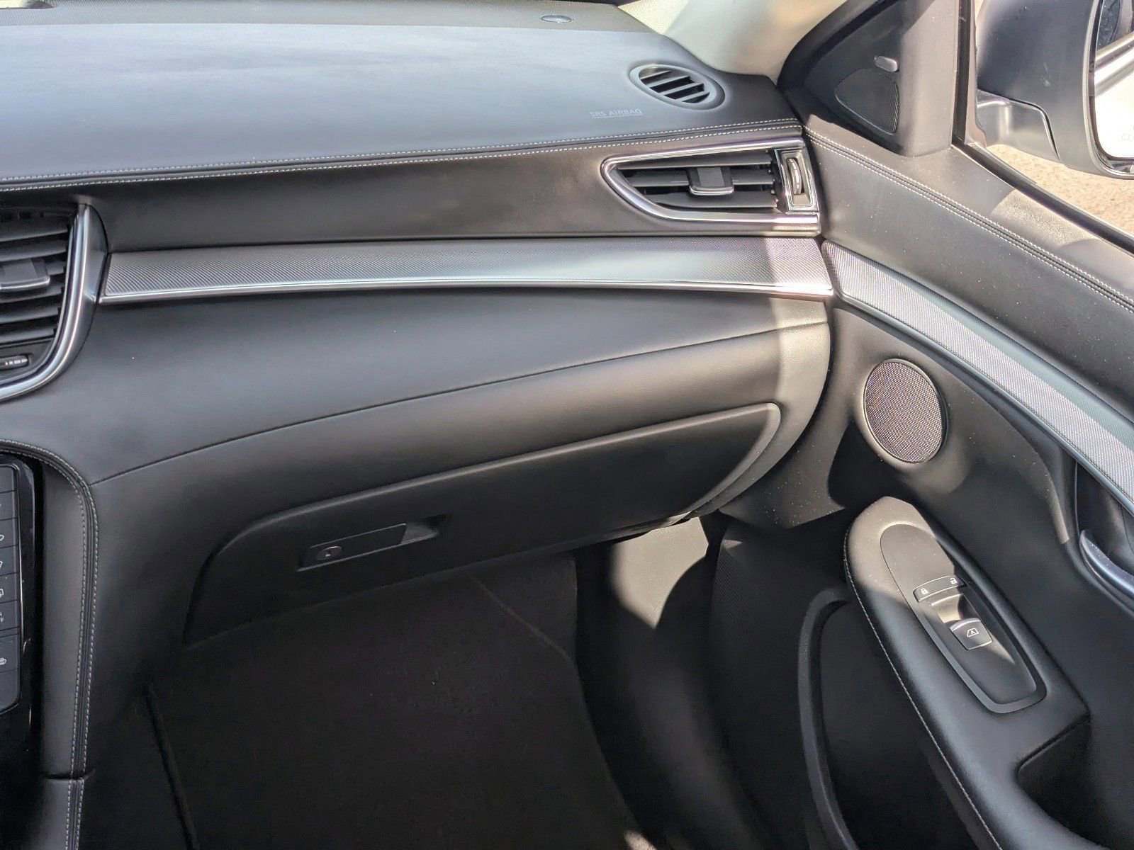 Used 2021 INFINITI QX50 Luxe image 18