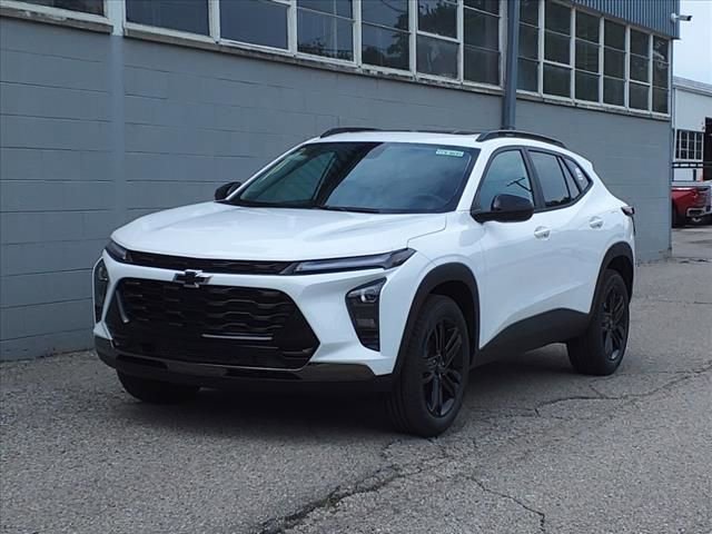 New 2025 Chevrolet Trax ACTIV w/ Driver Confidence Package image 1