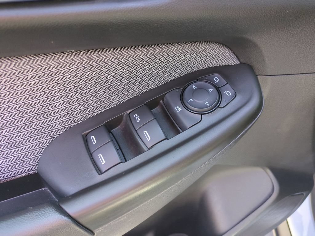 Used 2025 Chevrolet TrailBlazer LT AWD/4WD image 13