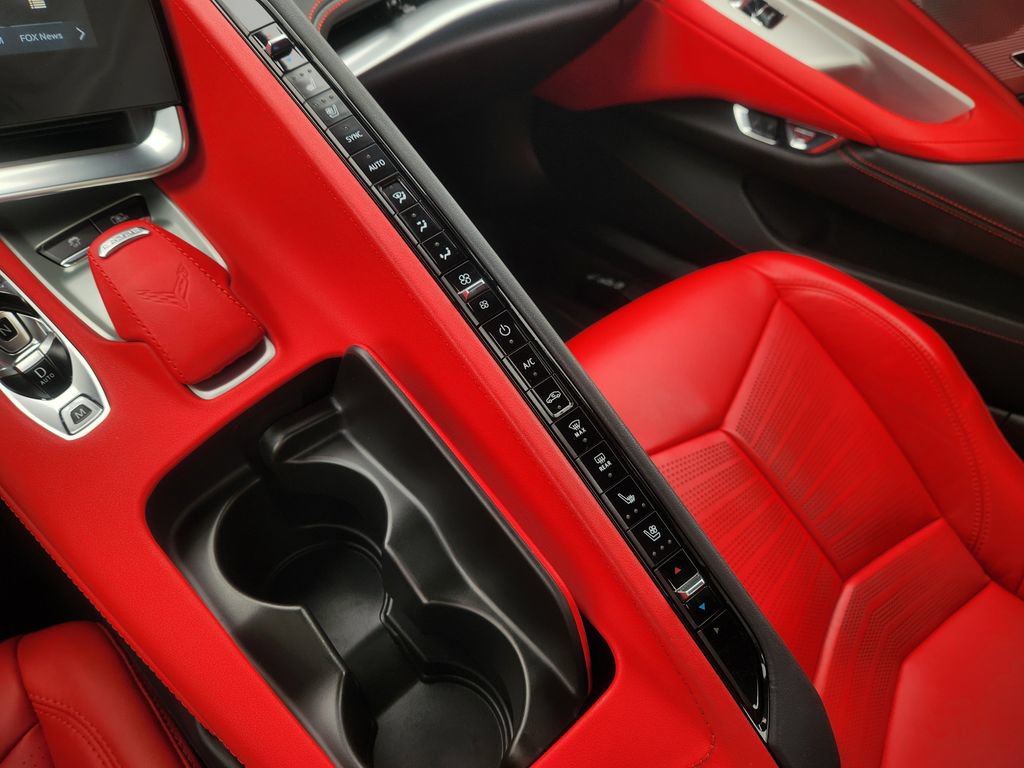 Used 2024 Chevrolet Corvette Stingray Preferred Conv w/ Z51 Performance Package RWD image 19