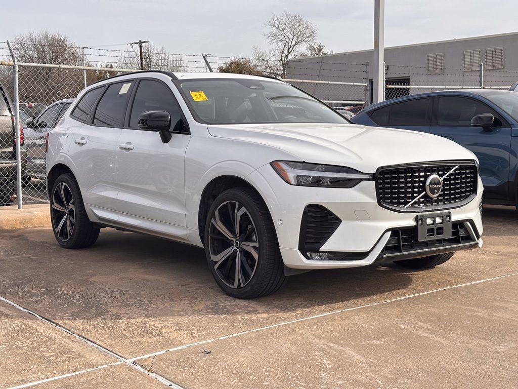 Used 2025 Volvo XC60 B5 Ultra w/ Protection Package Premier image 2