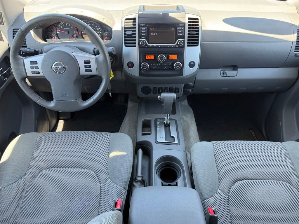 Used 2016 Nissan Frontier SV w/ SV Value Truck Package RWD image 4