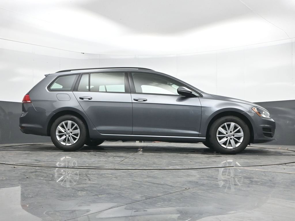 Used 2016 Volkswagen Golf S FWD image 36