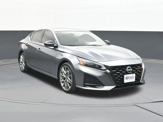 Used 2023 Nissan Altima 2.0 SR FWD image 22