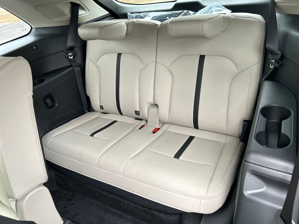 New 2026 MAZDA CX-90 Plug-In Hybrid w/ Preferred image 27